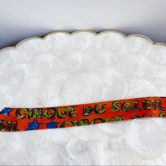 Cirque Du Soleil Orange Blue 1987 Premiere Mens Silk Tie Colorful - Picture 2 of 13